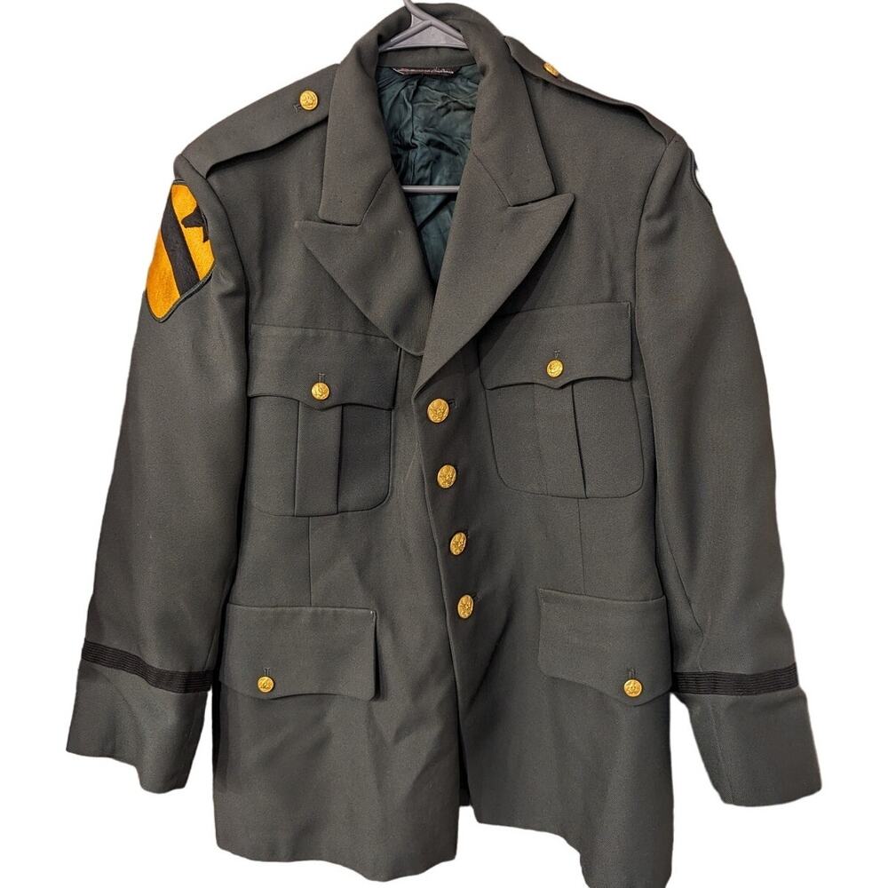Army Blazer/Jacket with Gold Tone Buttons 42 Short